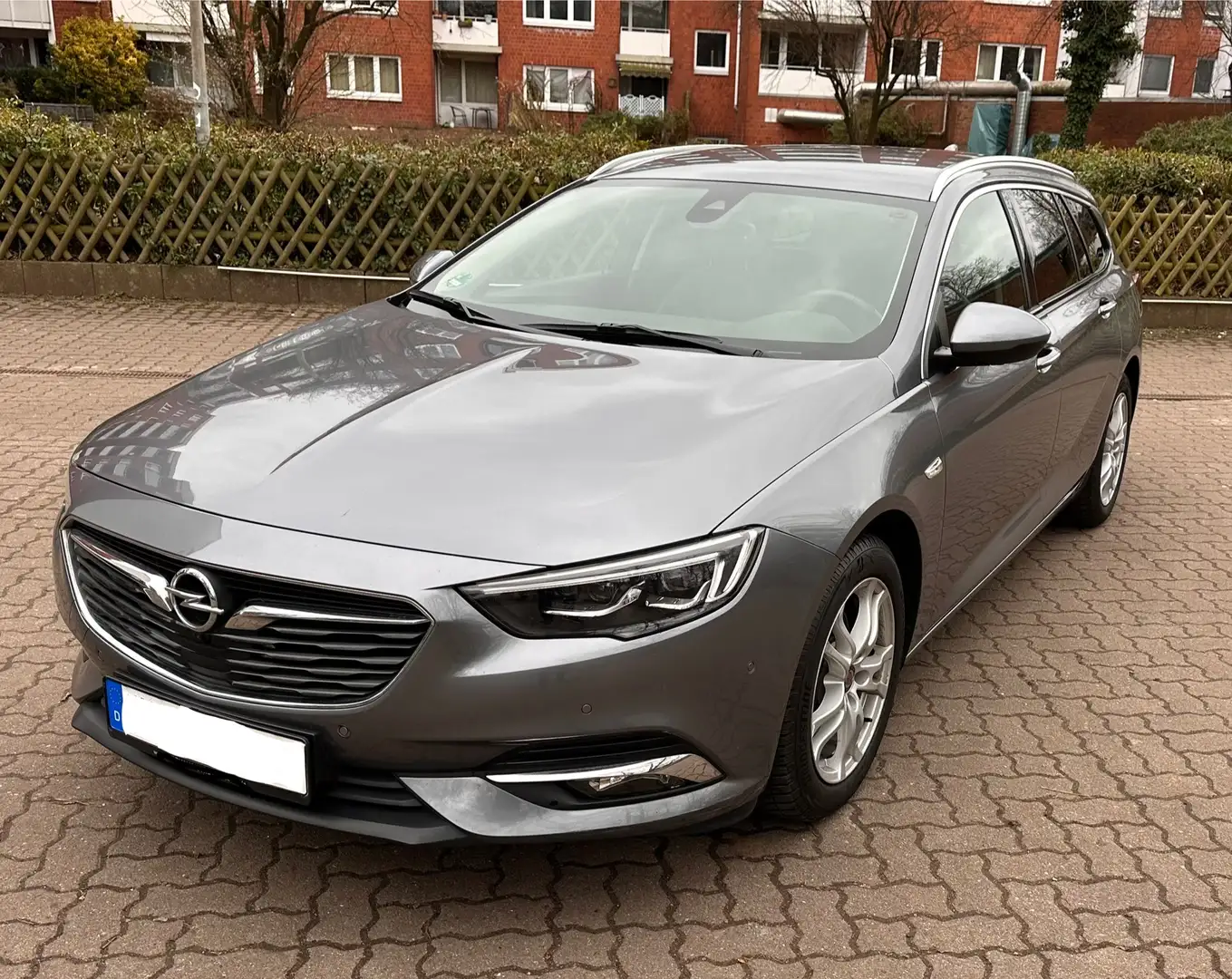 Opel Insignia Innovation Grau - 1