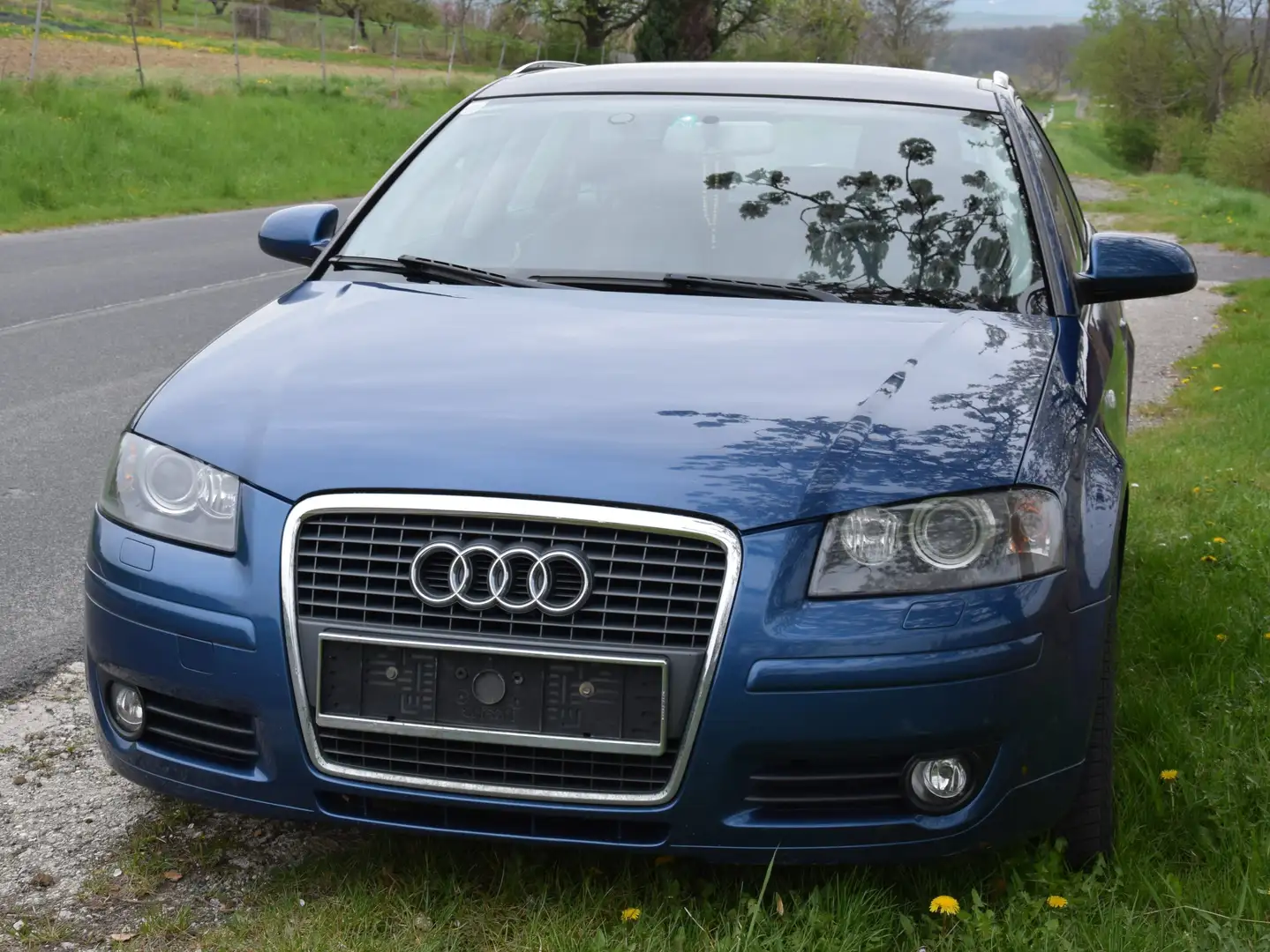 Audi A3 SB Ambiente 2,0 TDI Blau - 2