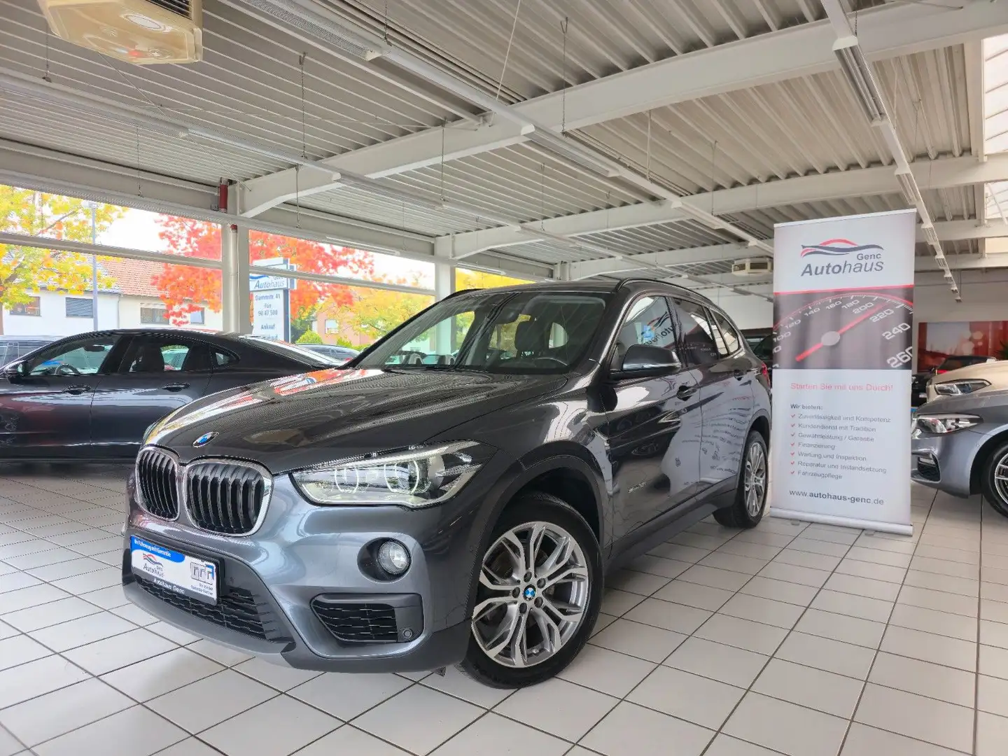 BMW X1 sDrive18i Advantage AHK Abnehm. Kamera LED Gris - 1