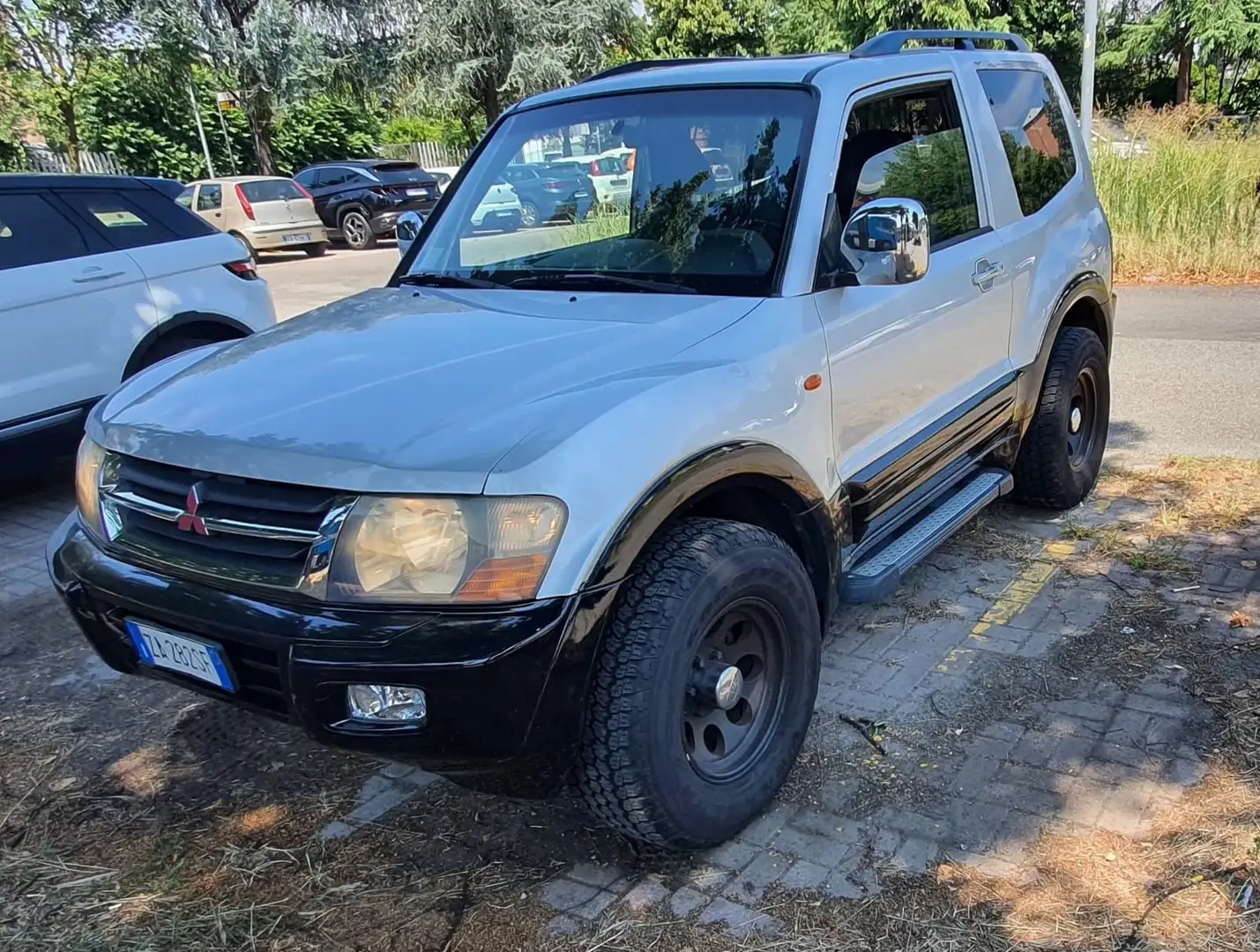 Mitsubishi Pajero Pajero 3p 3.2 tdi 16v di-d GLS-2 Grigio - 1