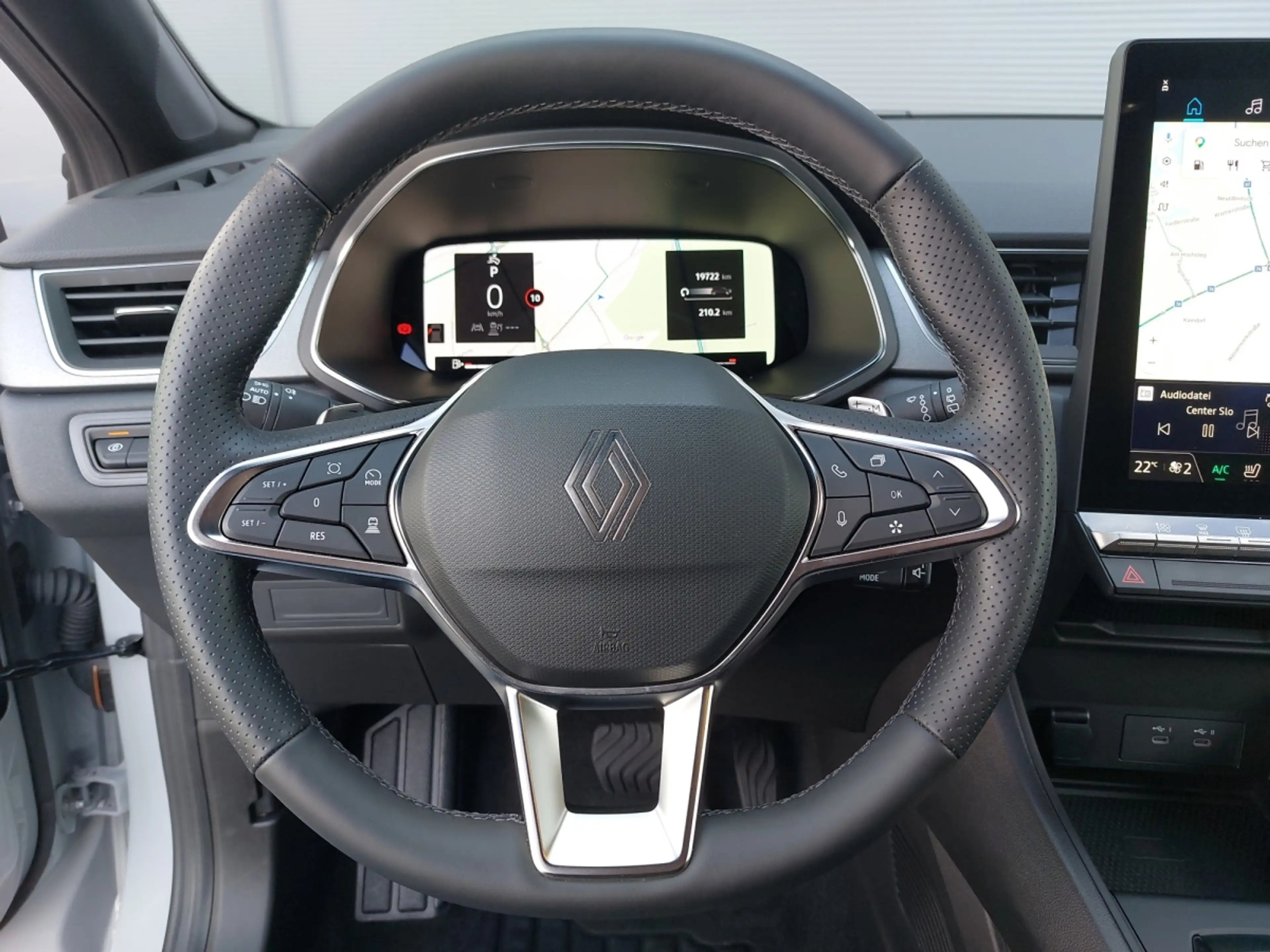 Renault Captur Mild Hybrid 140 EDC (MY25) — photo 13