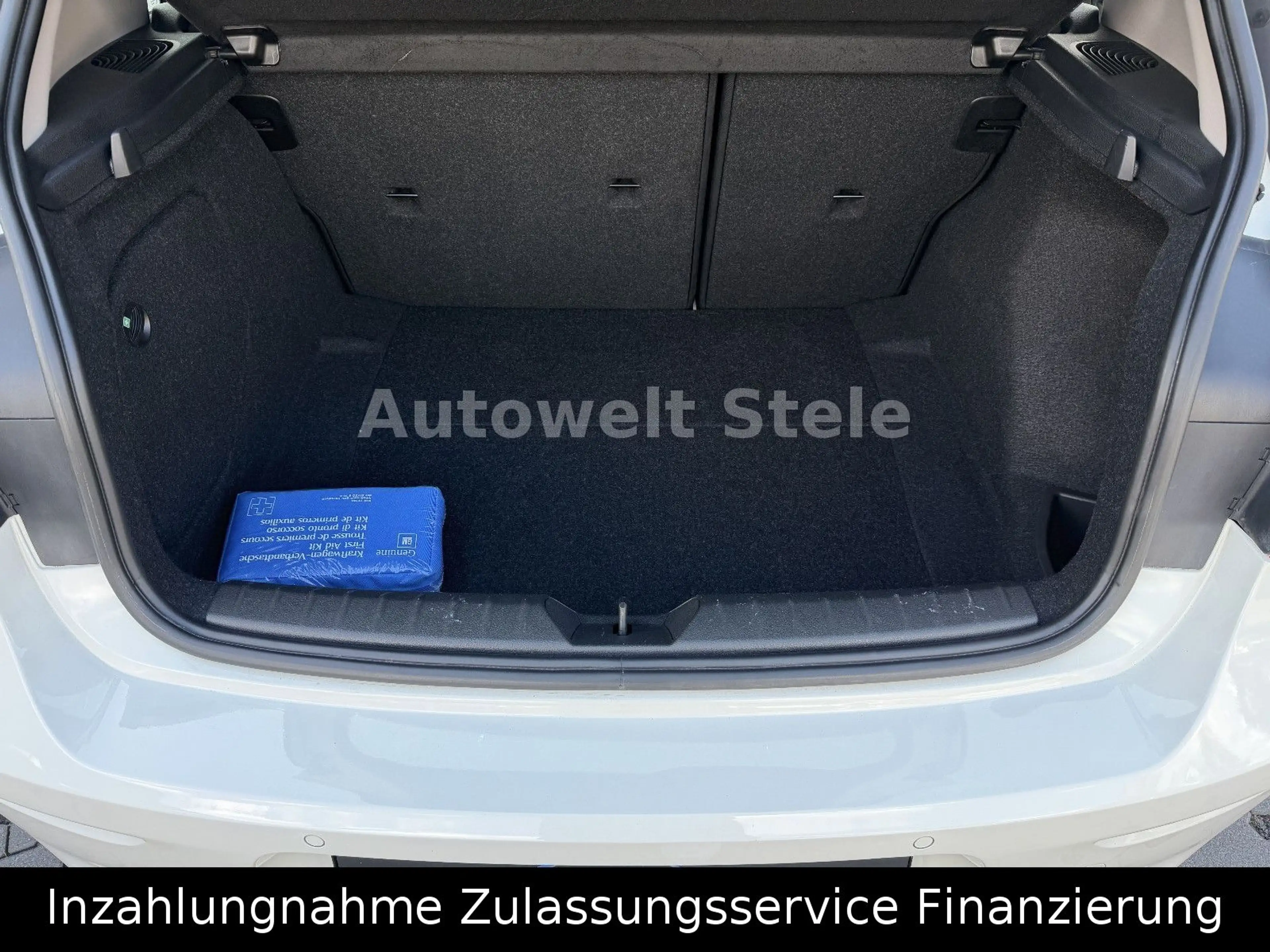 BMW 118 i Navi Carplay Klima PDC — photo 10