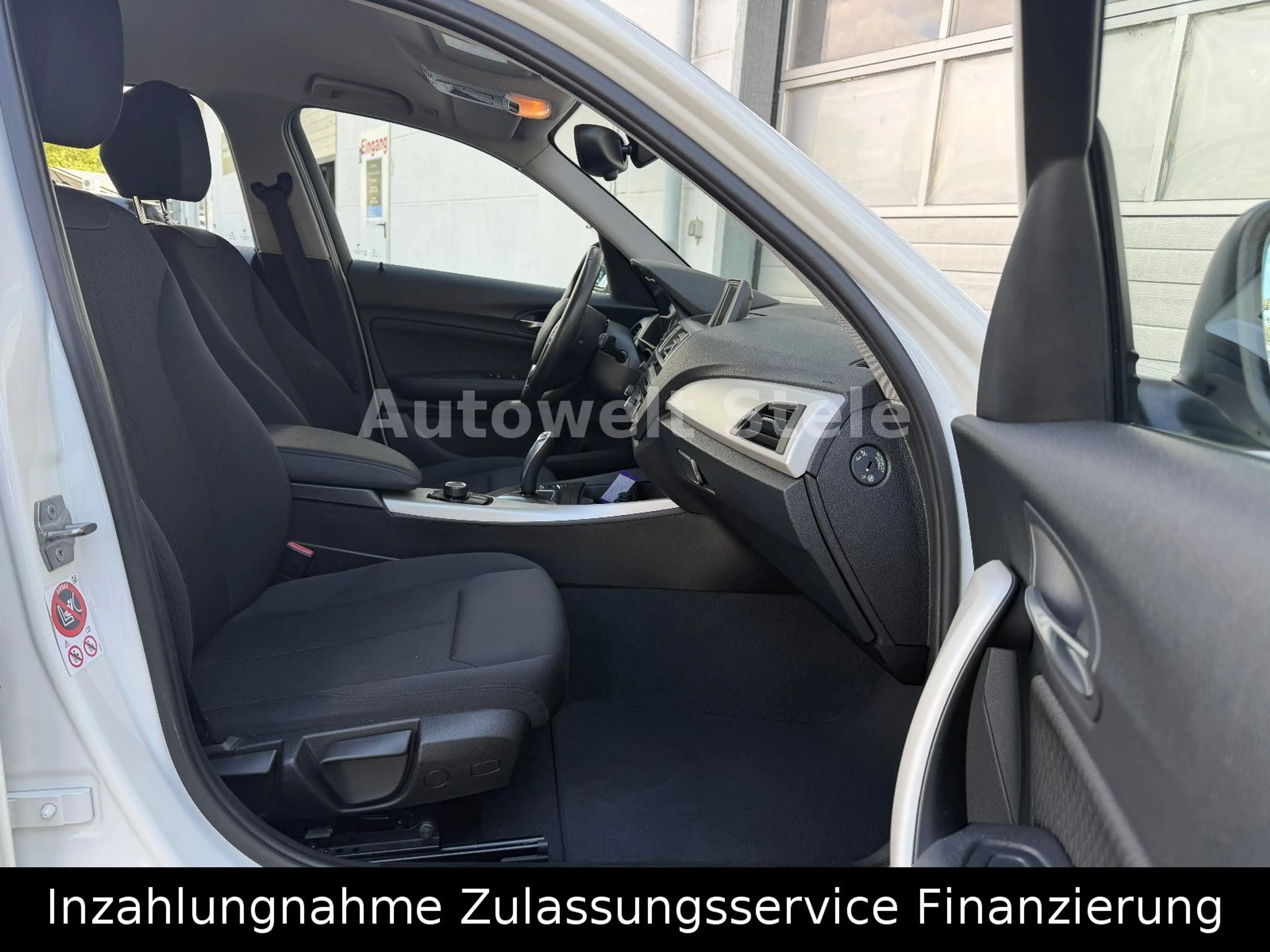 BMW 118 i Navi Carplay Klima PDC — photo 7