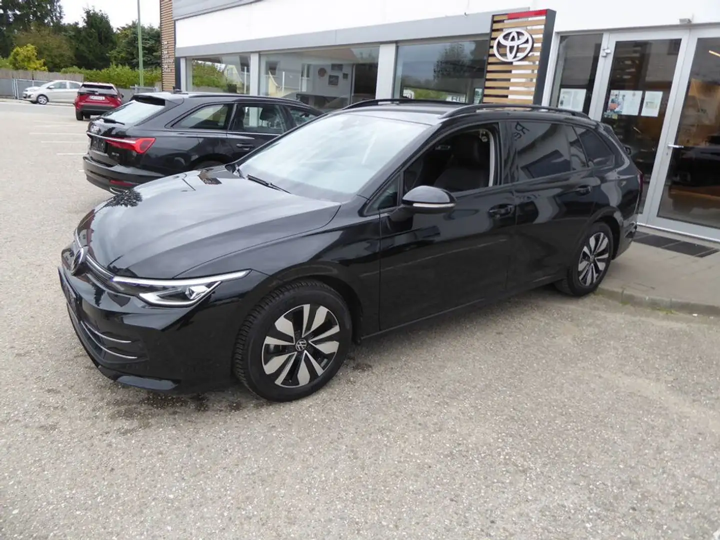 Volkswagen Golf Variant 1.5 TSI Goal *LED*AHK*SHZ*ACC* Schwarz - 2