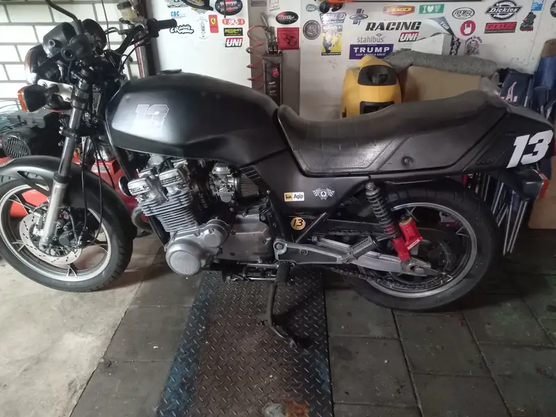 Suzuki GSX 1100 - foto 6