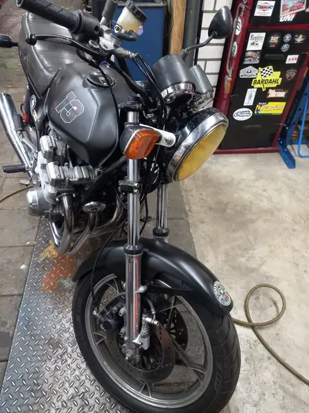 Suzuki GSX 1100 - foto 5