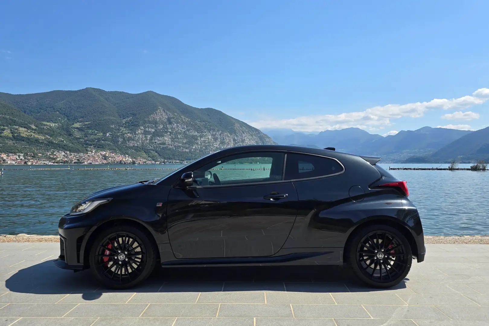 Toyota Yaris GR Yaris 1.6 Circuit dat-8 -NUOVA- Schwarz - 2