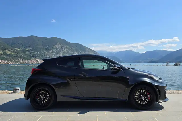 Toyota Yaris view 6