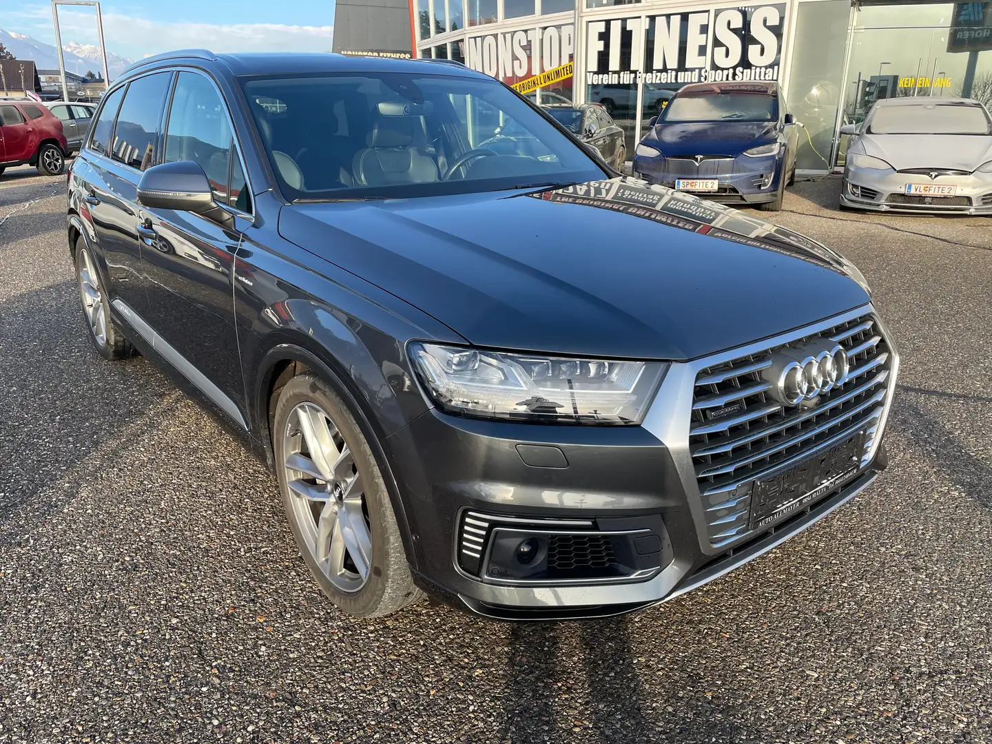Audi Q7 3.0 TDI e-tron quattro Plug-In-Hybrid S Line Voll Grau - 2