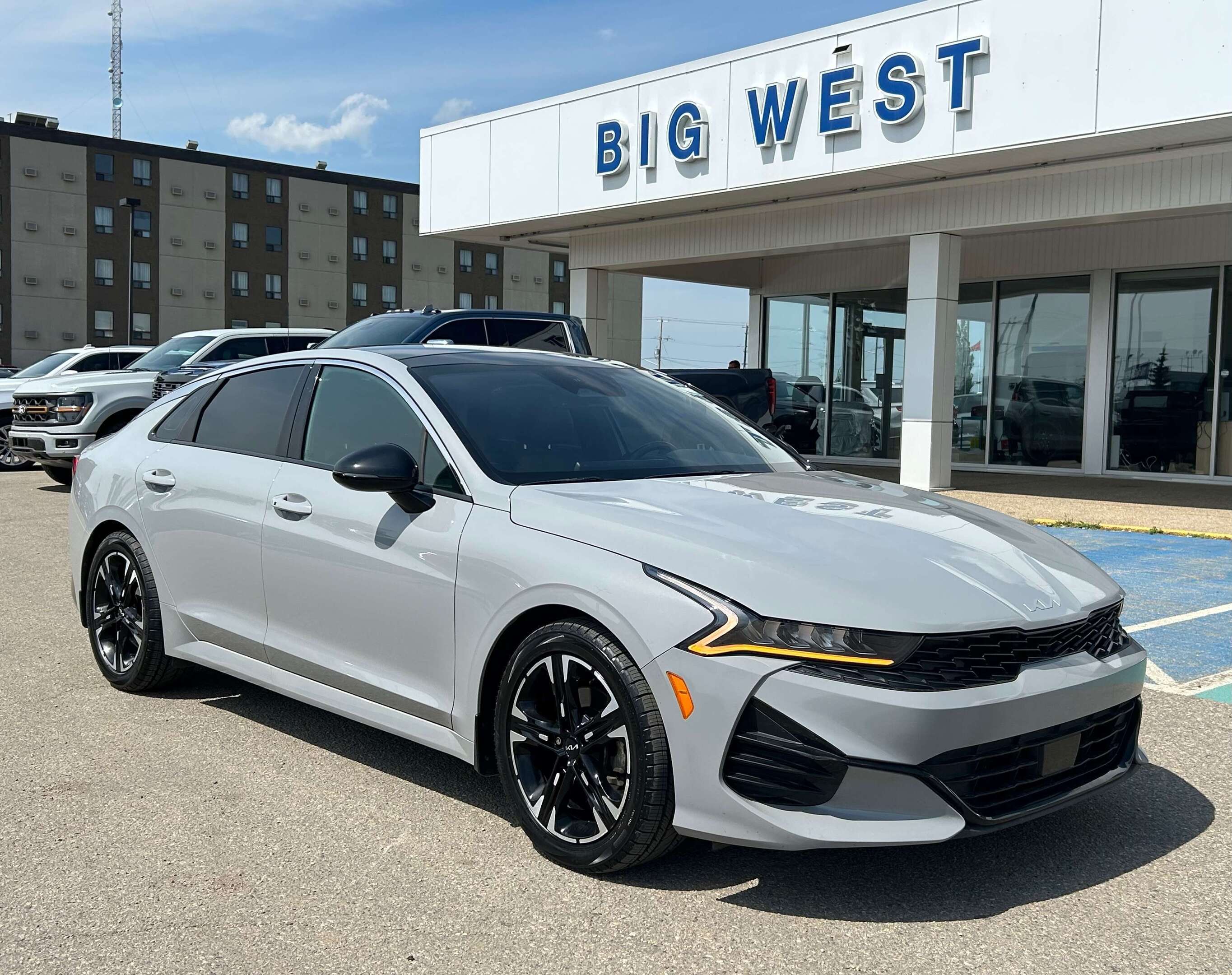 2023 Kia K5