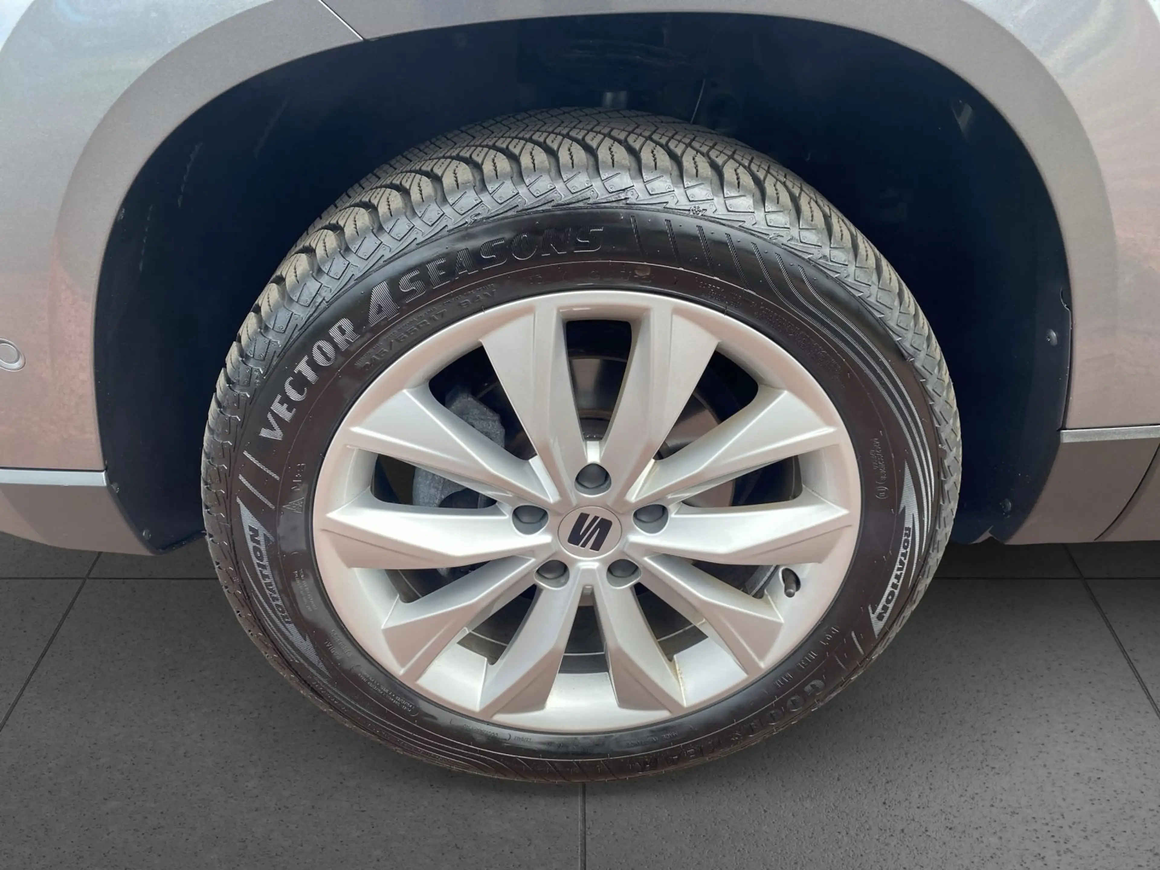 SEAT Ateca 1.5 TSI Style Navi LED RFK ACC Sitzheizung — photo 7