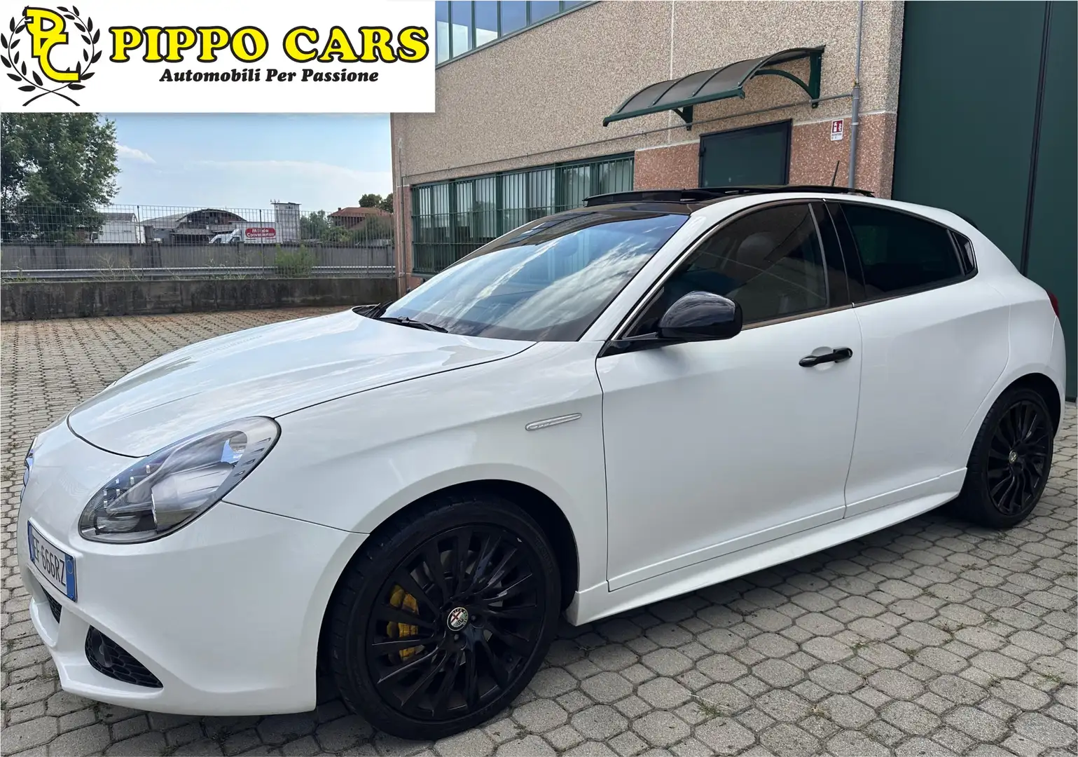 Alfa Romeo Giulietta 1.4 TURBO 170CV QUADRIFOGLIO UNICOP TAGLIANDI ALFA Bílá - 1