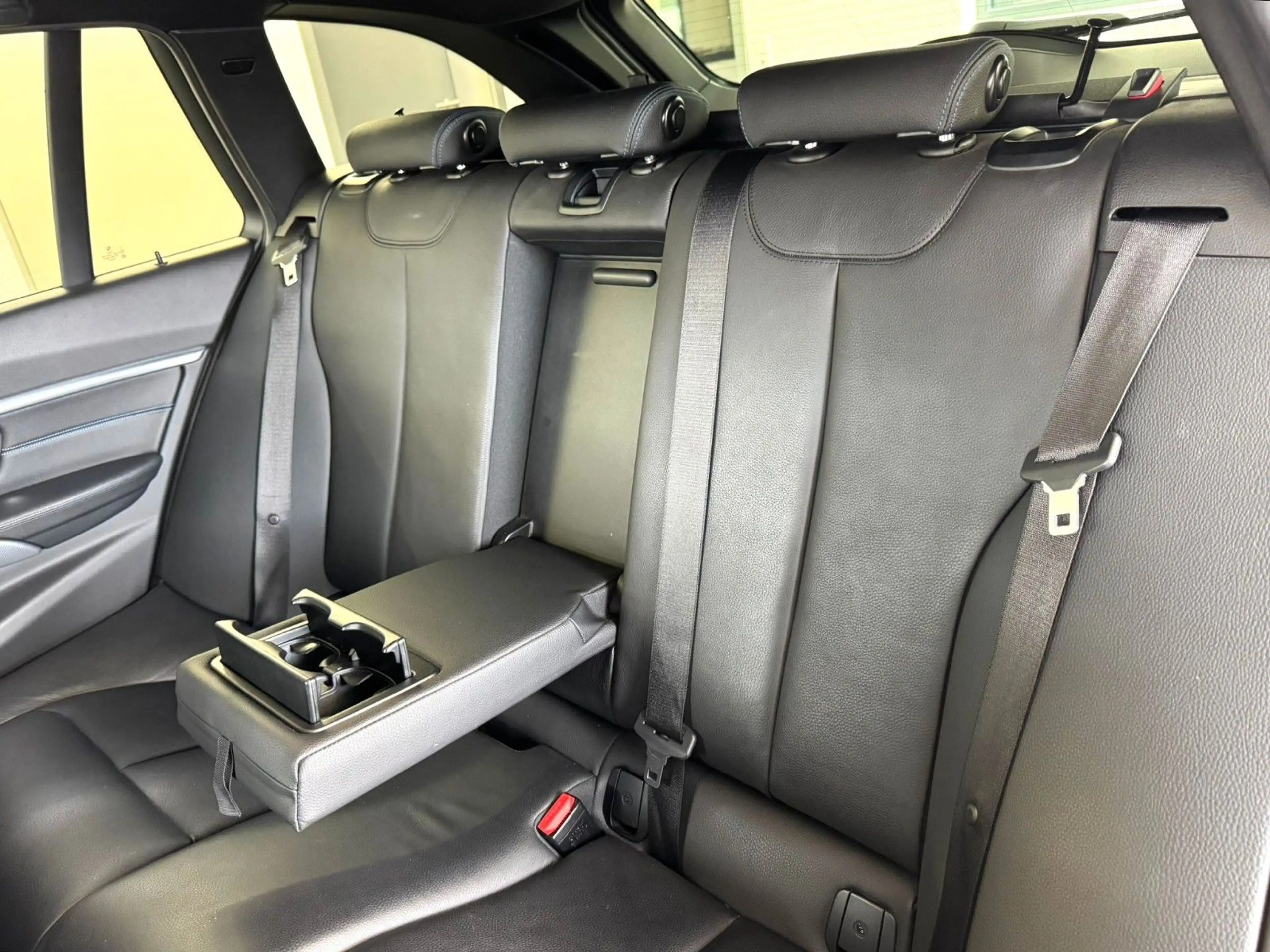 BMW 320 d Touring M Sport *Leder*Navi*LED — photo 11