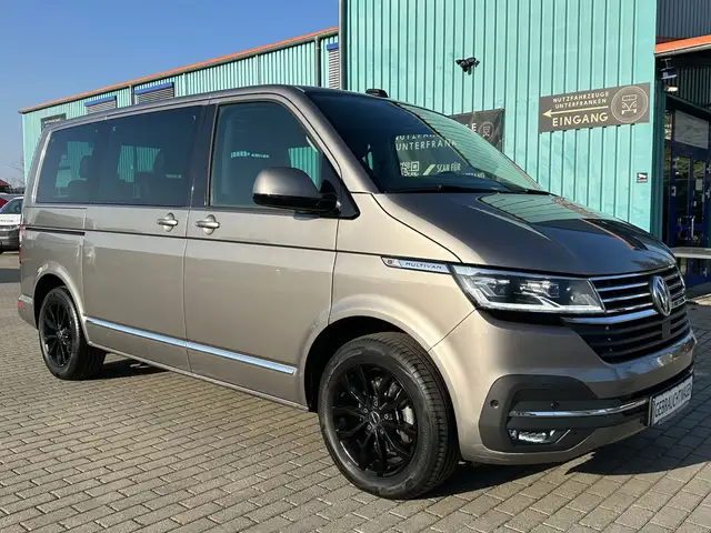 Volkswagen T6 Multivan T6.1 Multivan HIGHLINE/AHK+LED+STANDH+DIGI-COCKP
