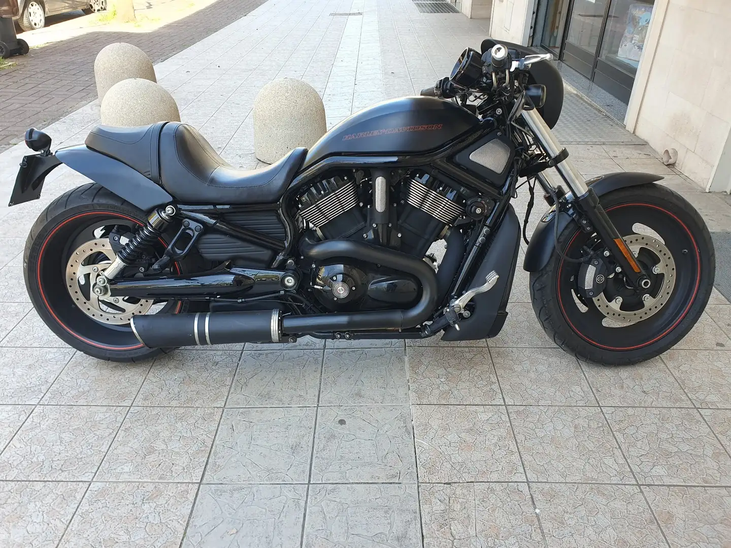 Harley-Davidson VRSC Night Rod Special Černá - 1