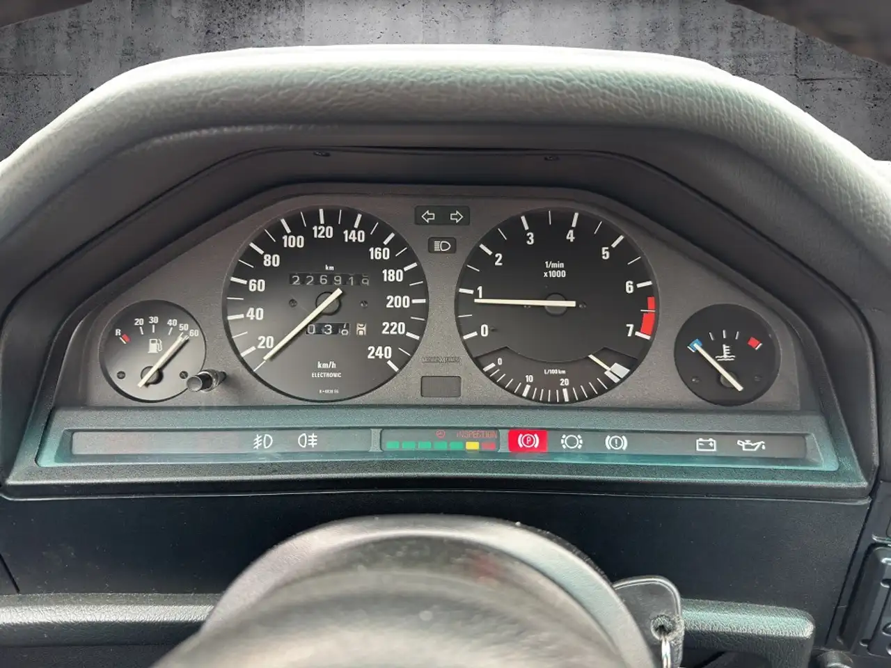 BMW 320 i 129PS H-KENNZEICHEN+ +TÜV-NEU+LEDER+, foto 11