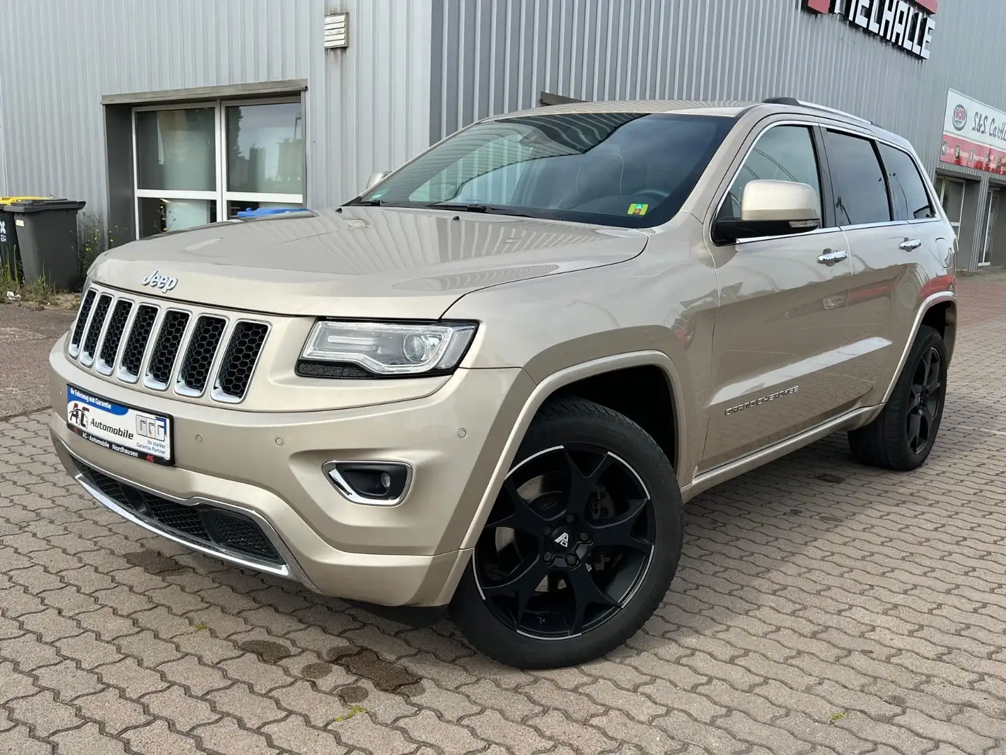 Jeep Grand Cherokee 3.0 CRD Overland Weiß - 1