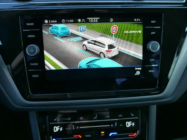 Volkswagen Touran view 15