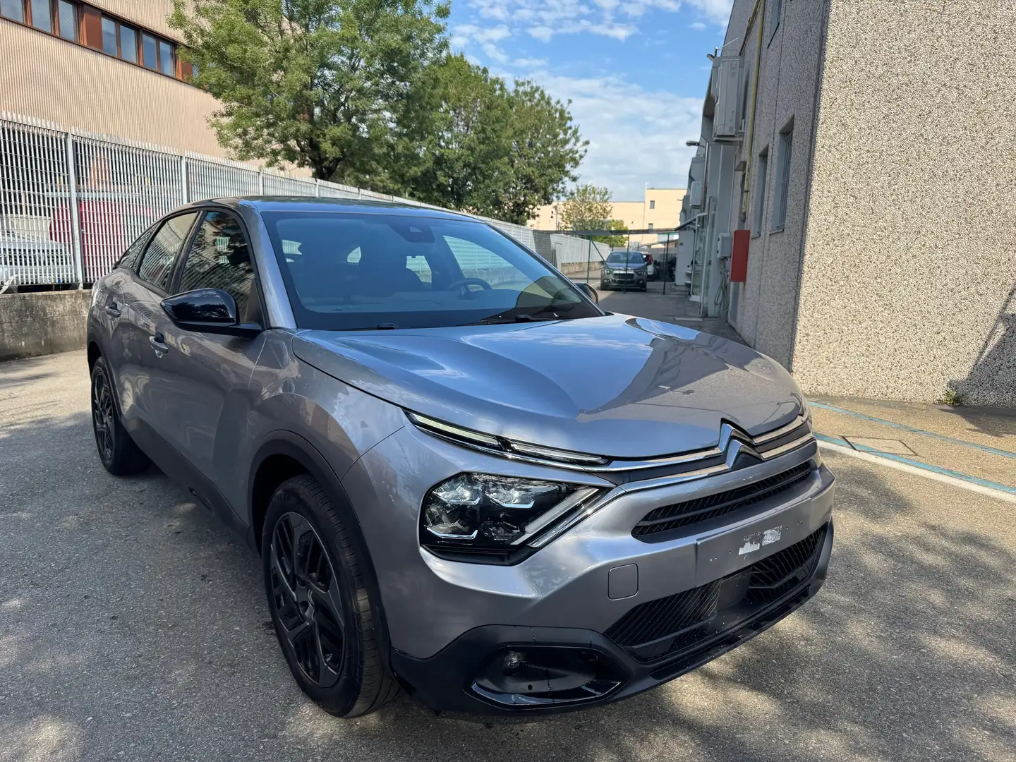 Citroen C4 1.2 puretech Feel Pack EAT8 NAVI+RETR. KM. 8.500 Grigio - 2