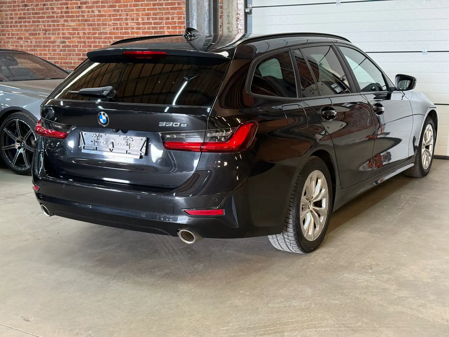 BMW 330 eA PHEV Prof Navi Leder Camera Garantie EURO 6d Noir - 2