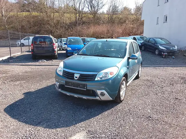 Dacia Sandero DACIA SANDERO LAURÉATE ESSENCE 1.4 L