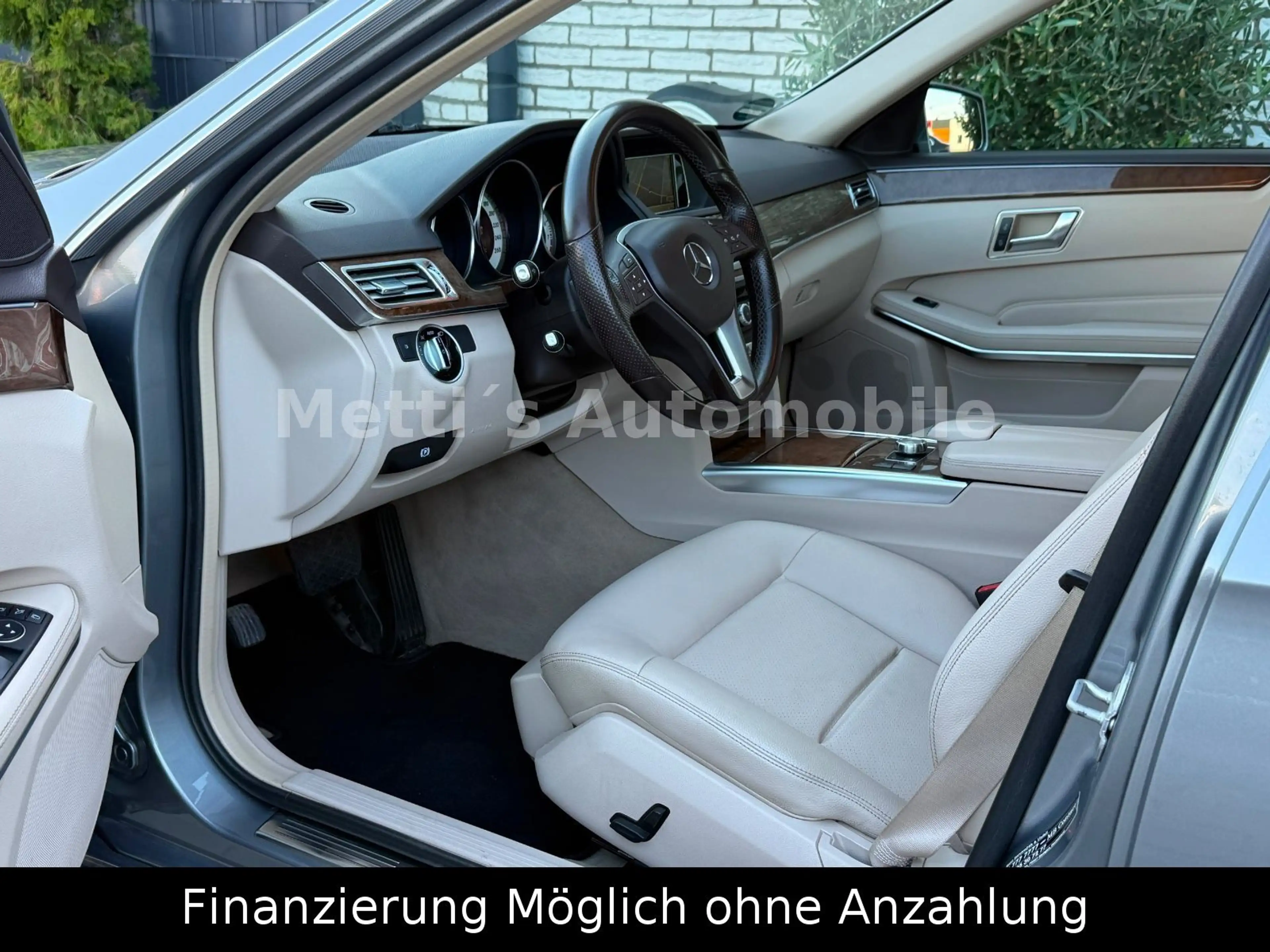 Mercedes-Benz E 250 CGI BlueEfficiency/Avantgarde/Leder/LED — photo 11