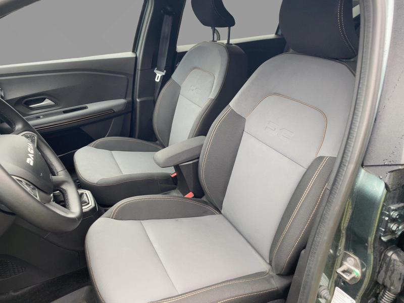 Dacia Jogger 1.6 140 Extreme CAM*LED*SHZ*TWA*PDC*AUT — photo 7
