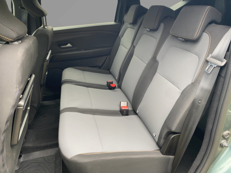 Dacia Jogger 1.6 140 Extreme CAM*LED*SHZ*TWA*PDC*AUT — photo 8