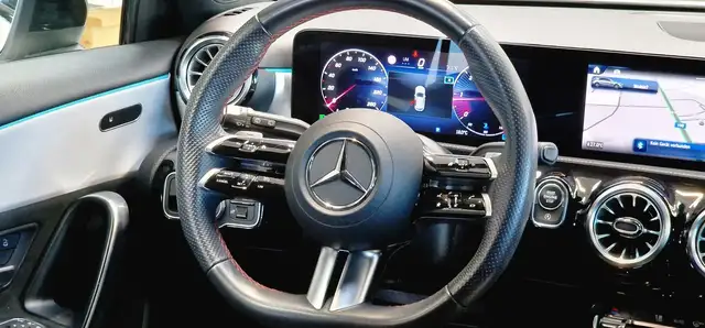 Mercedes-Benz A-Class view 12