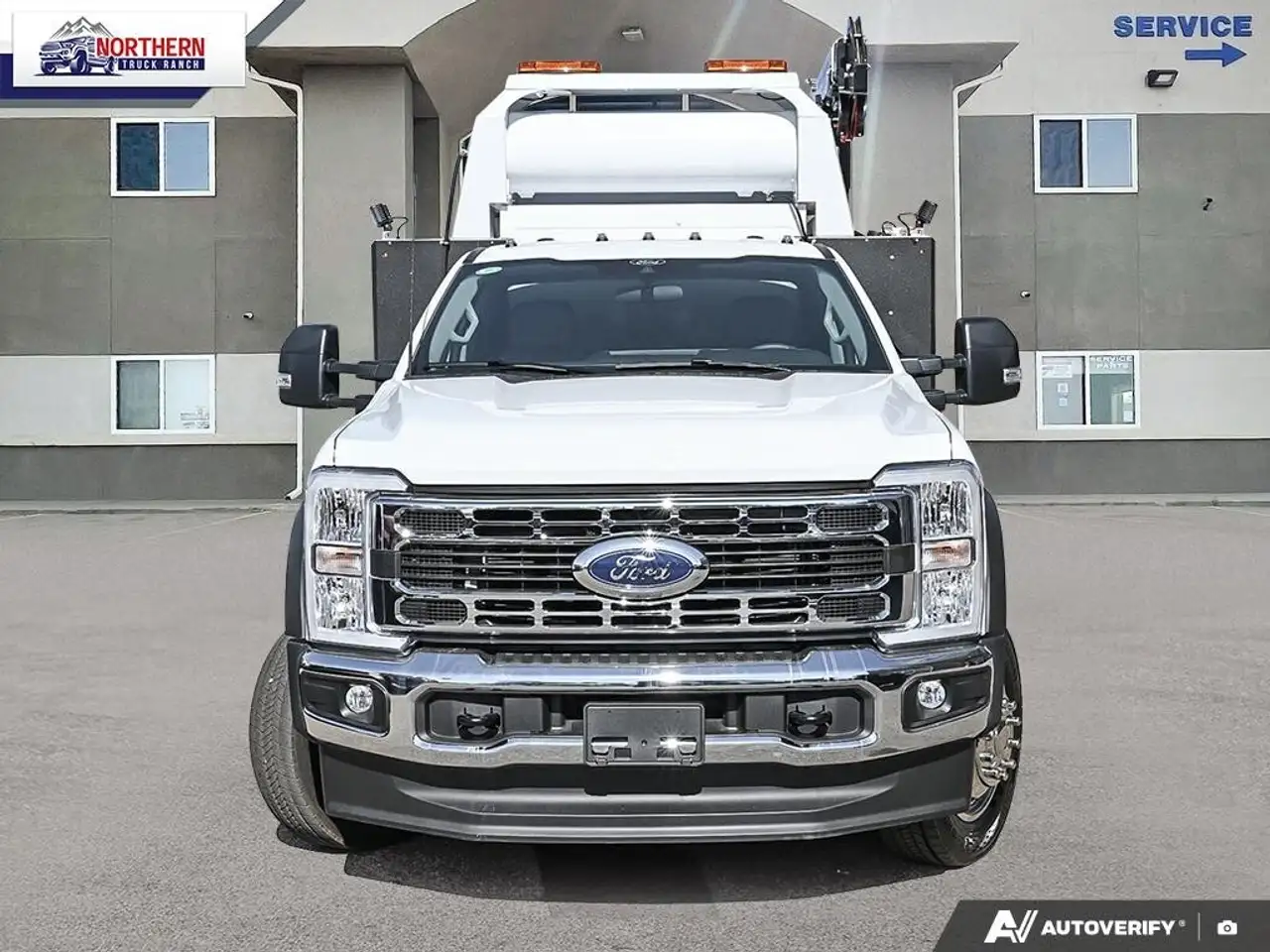 Ford F-550 Super Duty снимка Ford F-550 Super Duty