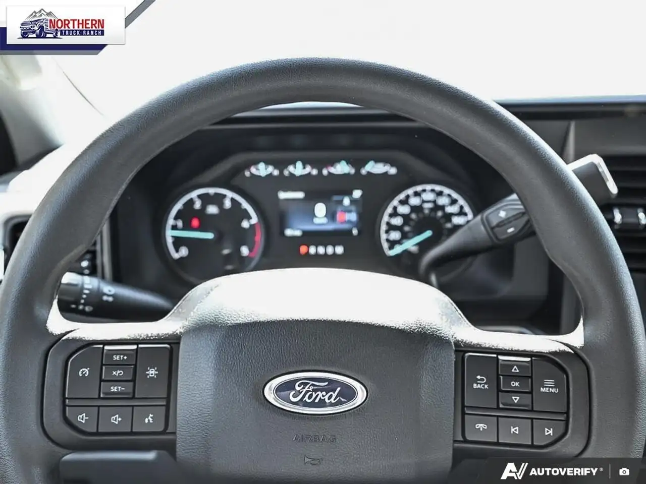 Ford F-550 Super Duty снимка Ford F-550 Super Duty