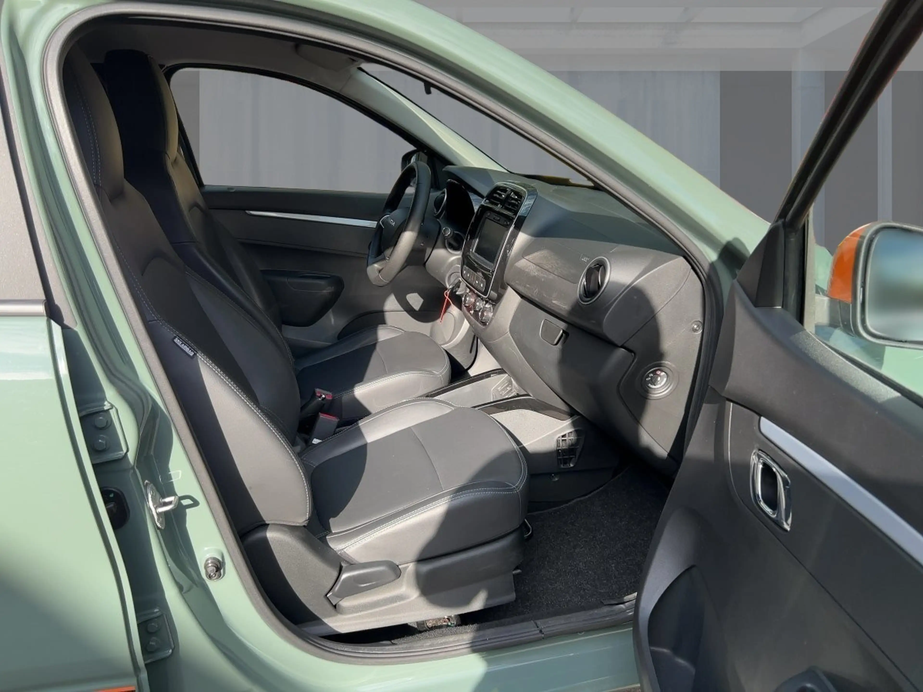 Dacia Spring Essential + CCS KLIMA LED-Tagfahrlicht BT ABS ESP ZV — photo 8