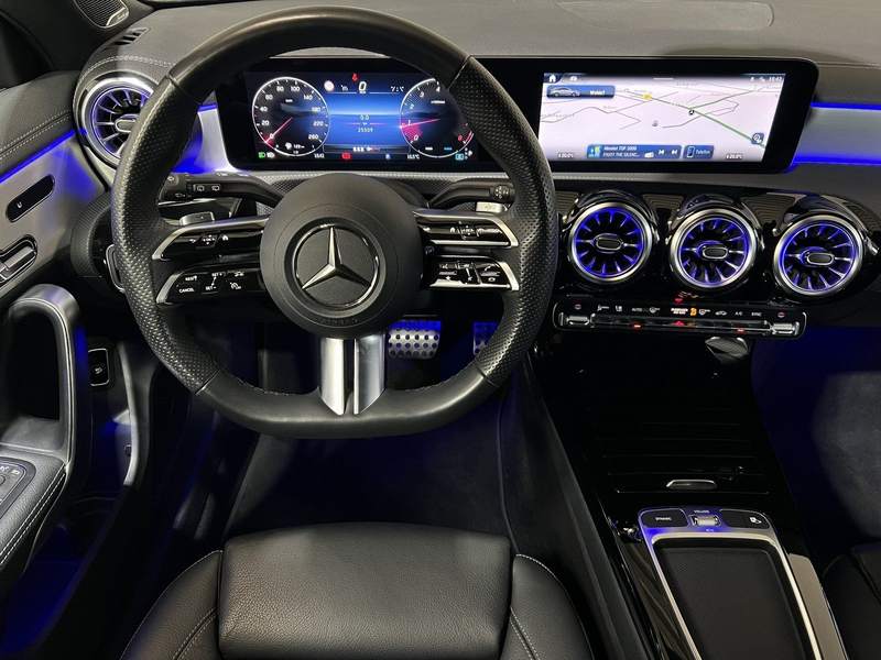 Mercedes-Benz CLA 180 AMG Night LED Kamera AHK Burmester — photo 7