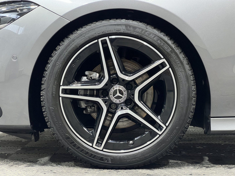 Mercedes-Benz CLA 180 AMG Night LED Kamera AHK Burmester — photo 3
