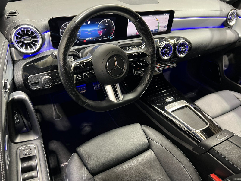 Mercedes-Benz CLA 180 AMG Night LED Kamera AHK Burmester — photo 5