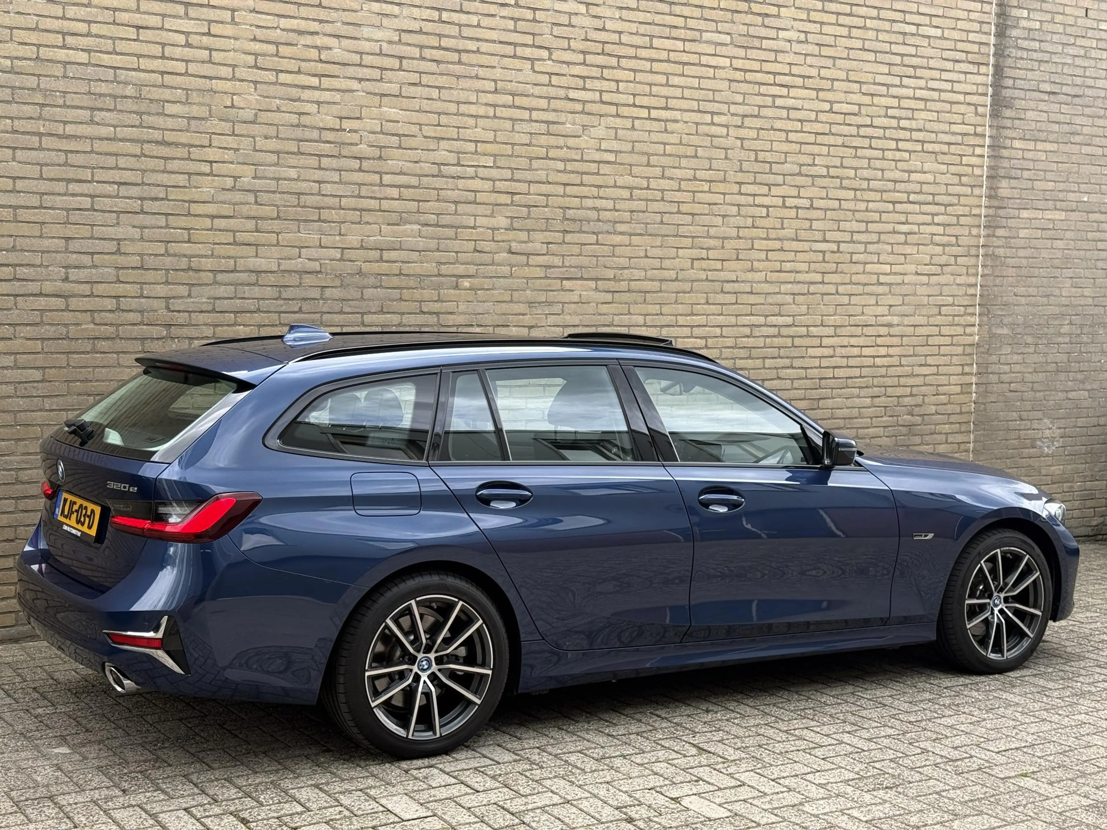 BMW 320 3-serie Touring 320e Business Edition Plus | Panor — photo 34