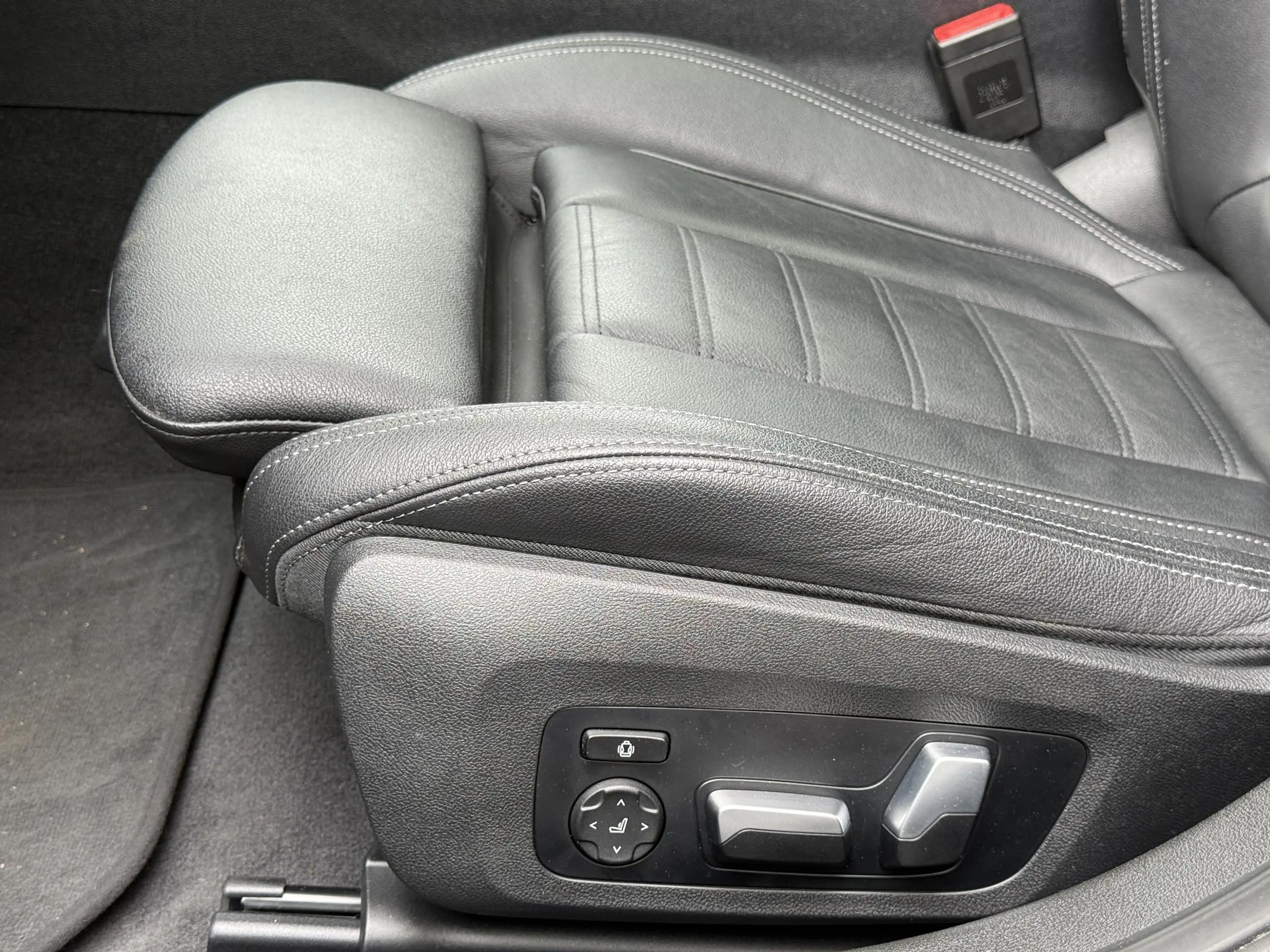 BMW 320 3-serie Touring 320e Business Edition Plus | Panor — photo 20