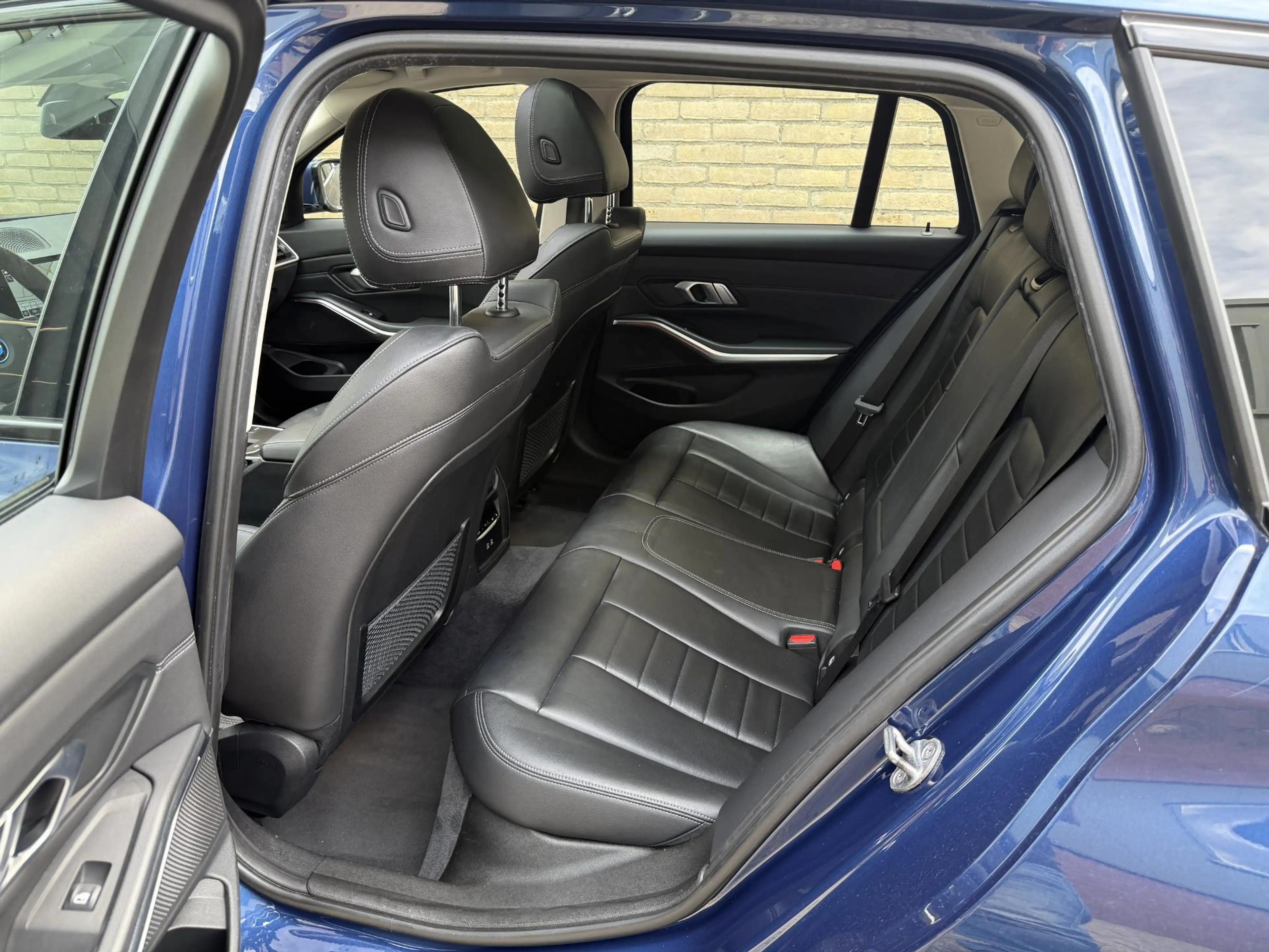 BMW 320 3-serie Touring 320e Business Edition Plus | Panor — photo 21