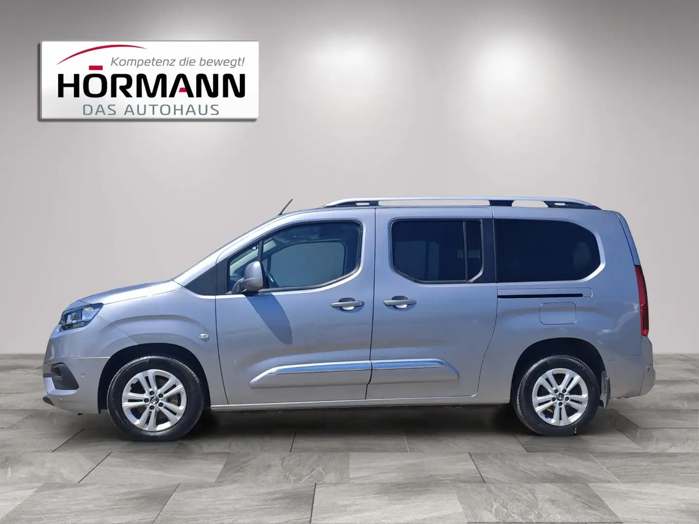 Toyota Proace City Verso L2 1,5 D-4D 130 Family Silber - 2