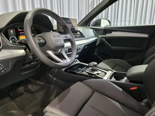 Audi Q5 view 19