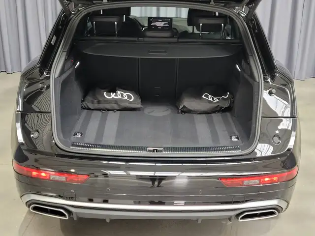 Audi Q5 view 28