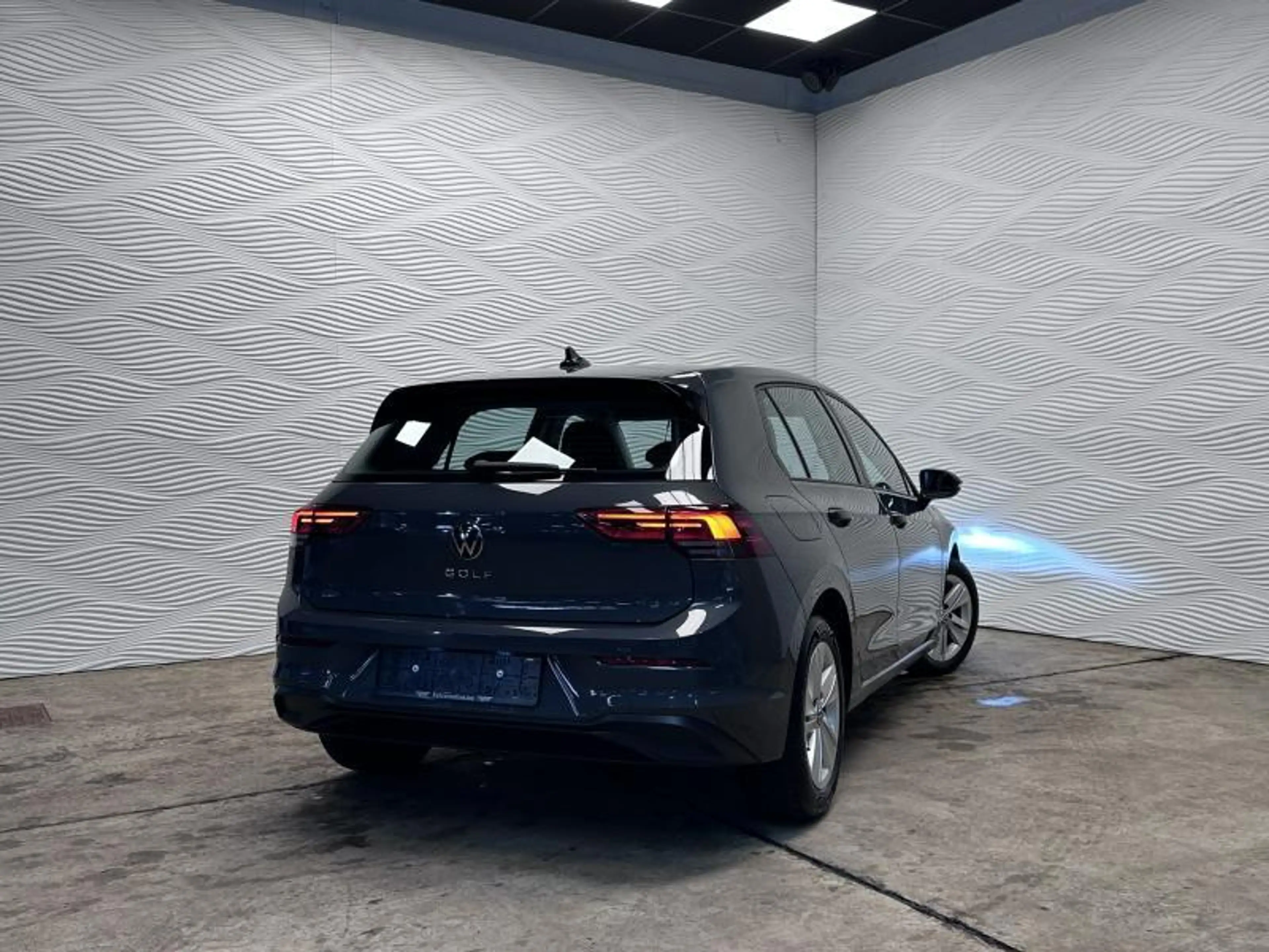 Volkswagen Golf VIII*1.0 TSI*CARPLAY*CAMERA*LED*DAB* — photo 7