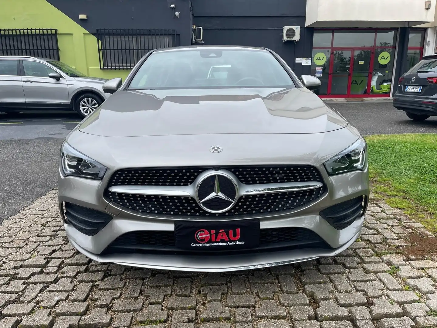 Mercedes-Benz CLA 200 Coupe Sport auto AMG Grigio - 2