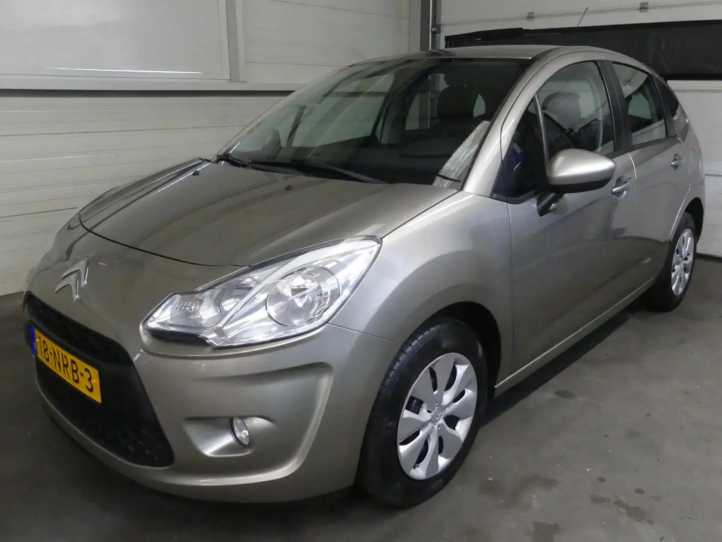 Citroen C3 1.4 Dynam - 5deurs - Keurig Onderhouden - Trekhaak Beige - 1