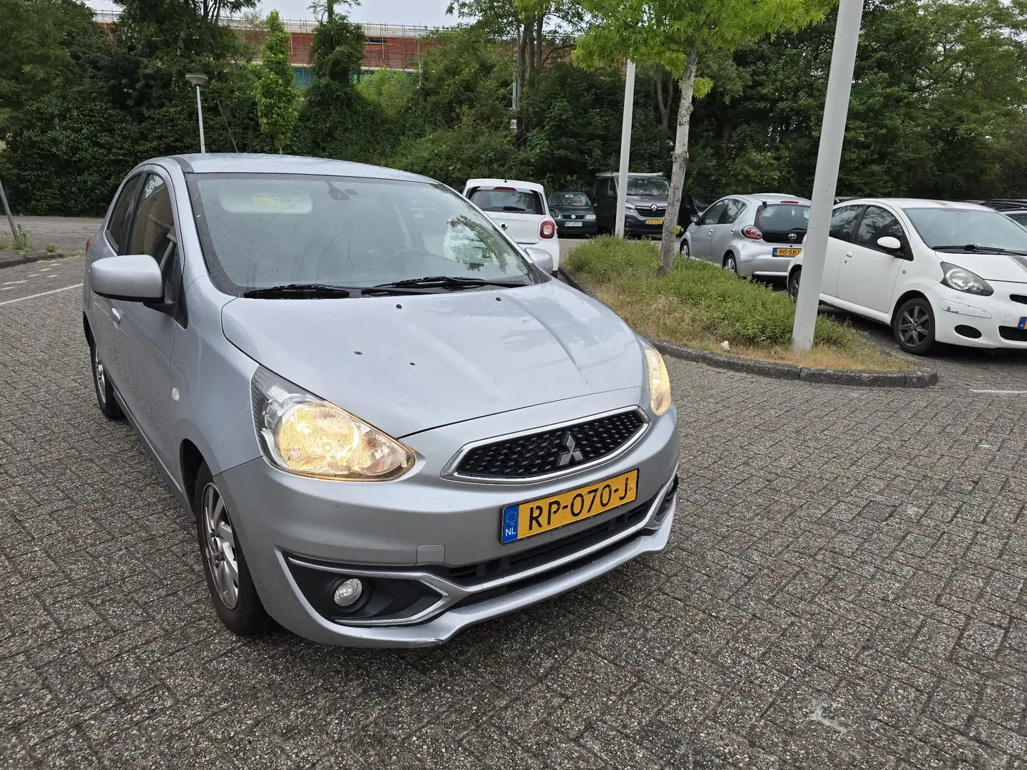 Mitsubishi Space Star 1.0 Intense Gris - 1