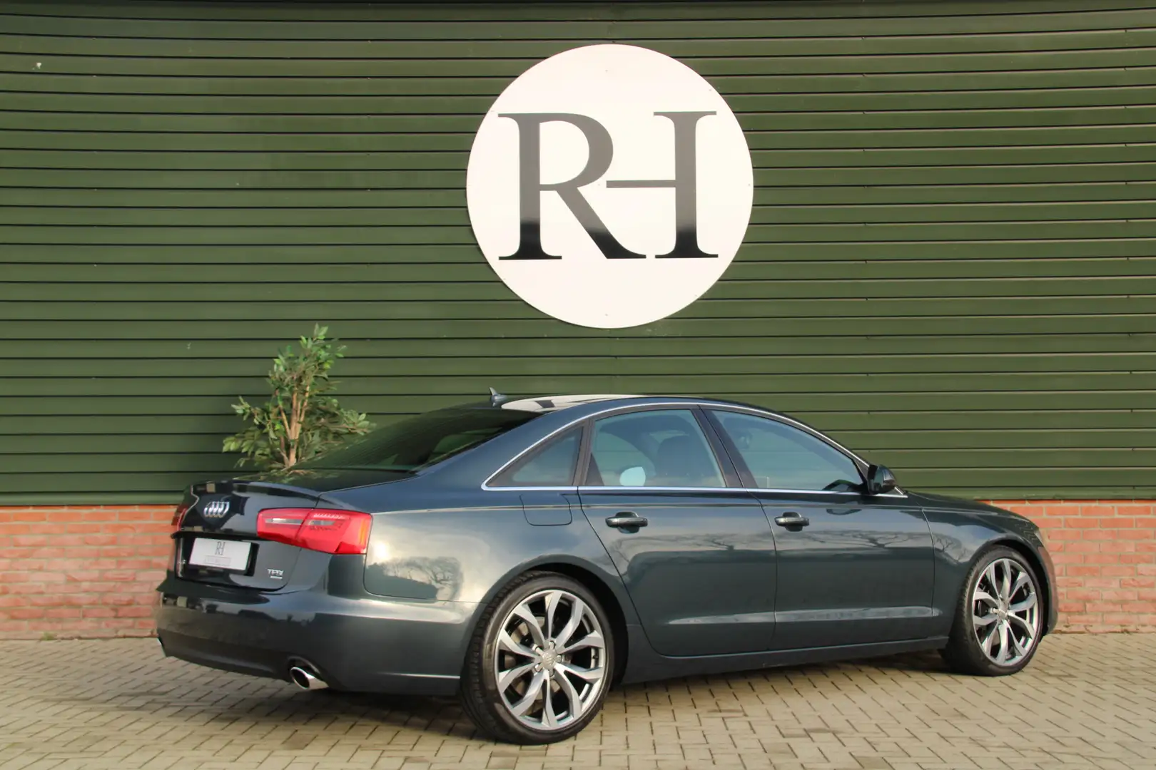 Audi A6 Limousine C7 3.0-V6 Quattro Automaat - Youngtimer! Gris - 2