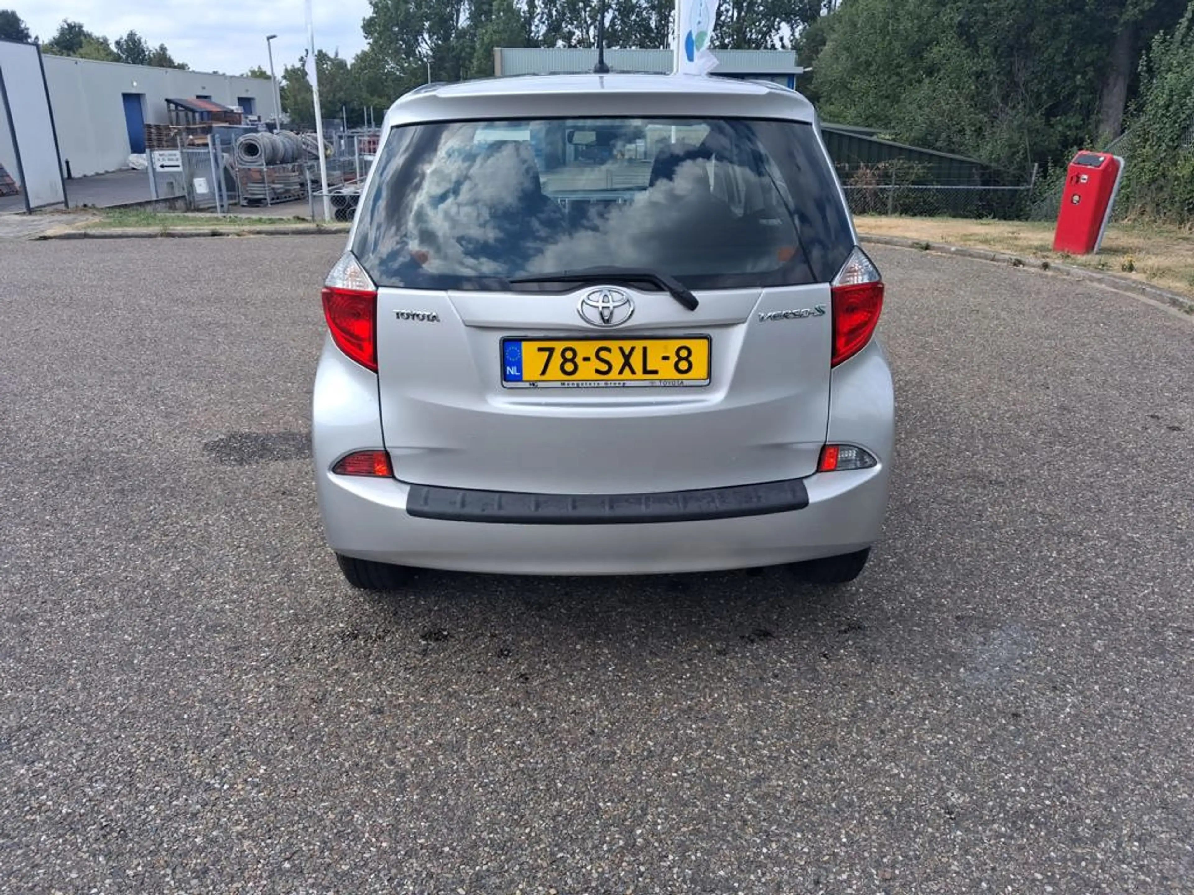 Toyota Verso-S 1.3 VVT-i Comfort — photo 4