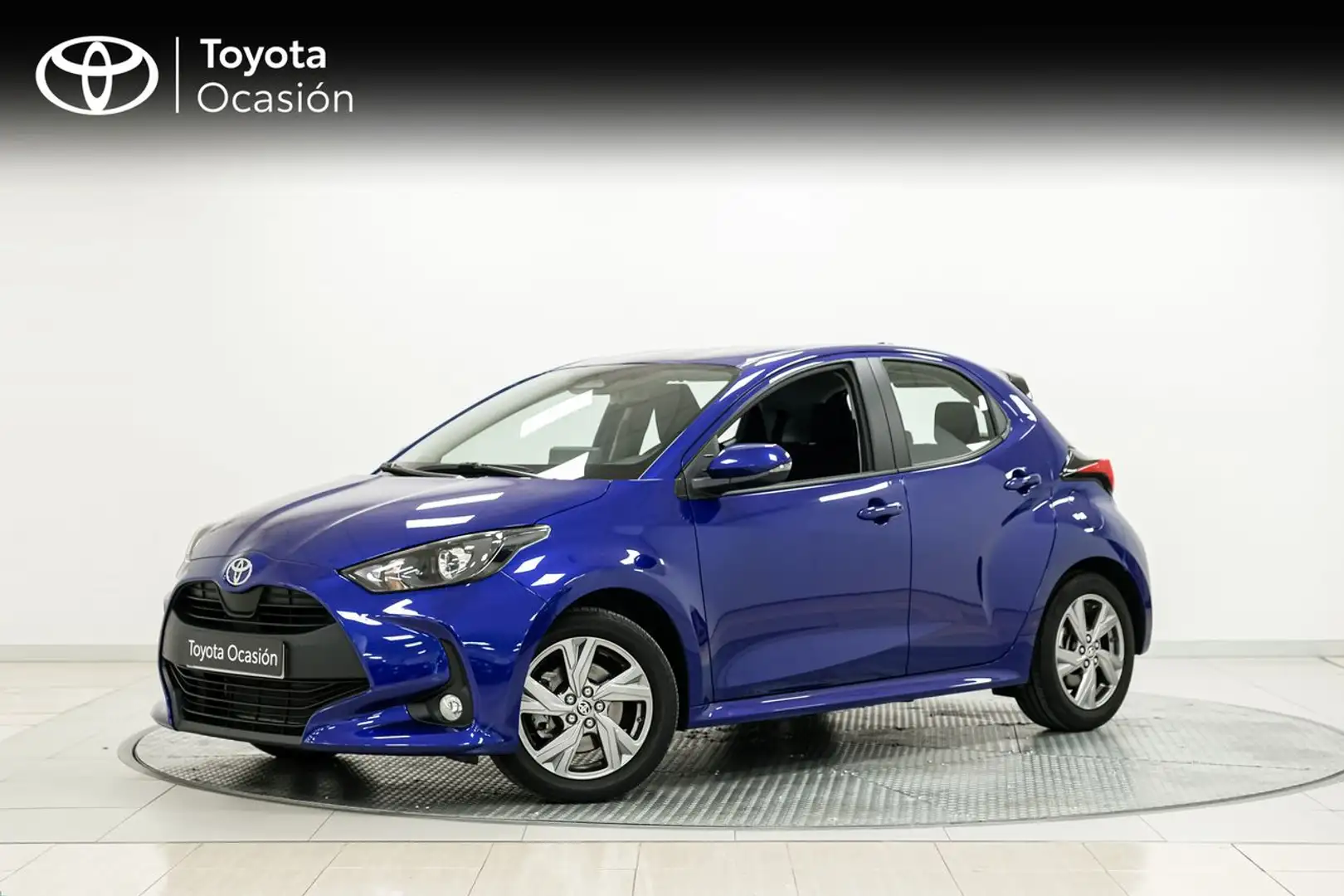 Toyota Yaris 120H Active Plus Bleu - 1