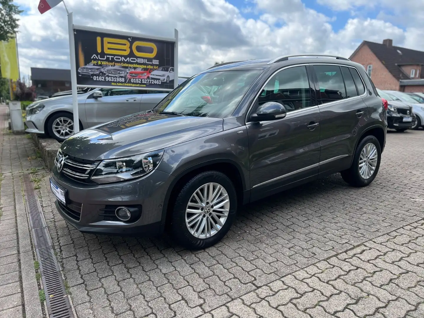 Volkswagen Tiguan Cup Sport & Style BMT +Sitzh+HU/AU NEU Gris - 1