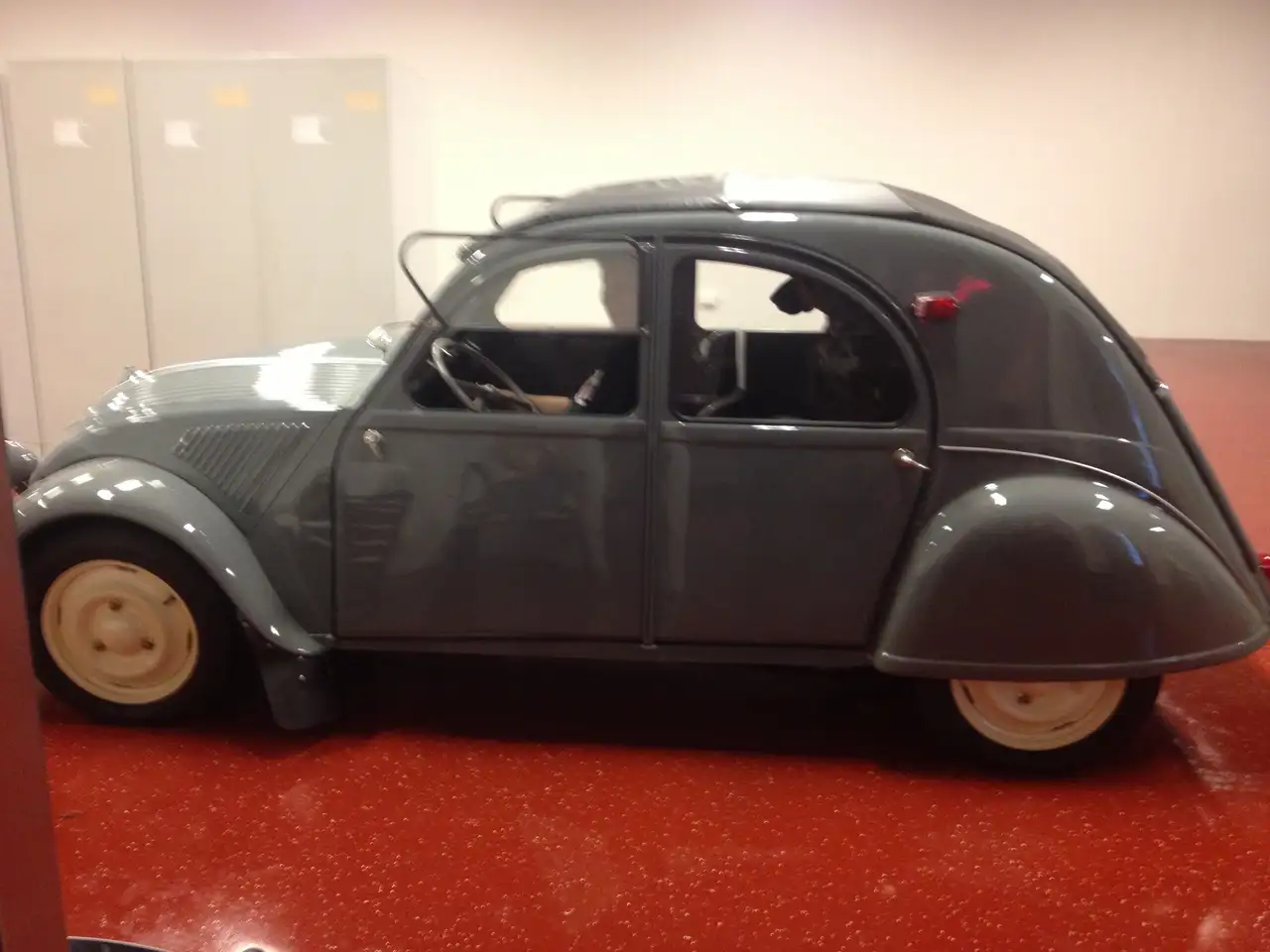 Citroen 2CV PKW Geschlossen, foto 2